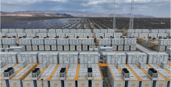 Xinjiang Hami 100MW/400MWh Vanadium Flow Standalone Energy Storage Power Station Project Officially Connected to Grid and Put into Operation