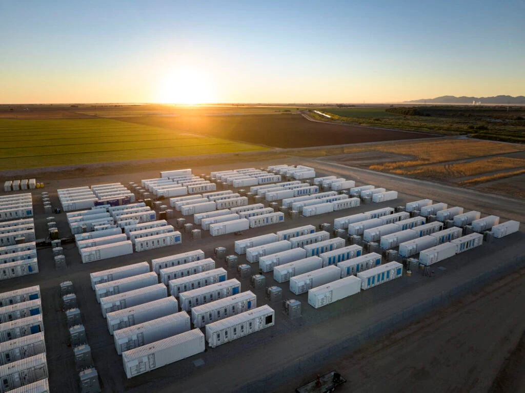 China’s Cumulative Operational Installed Capacity of New Energy Storage Reaches 136 GW/351 GWh
